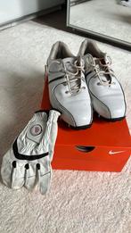Golf dames schoenen Nike maat 39 + golfhandschoen dames, Sport en Fitness, Golf, Ophalen of Verzenden, Zo goed als nieuw, Schoenen