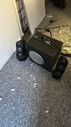 Box computer, Computers en Software, Pc speakers, Ophalen of Verzenden, Zo goed als nieuw