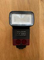 Soligor Tif 380 flitser voor analoge camera, Audio, Tv en Foto, Fotografie | Flitsers, Gebruikt, Ophalen of Verzenden, Kantelbaar