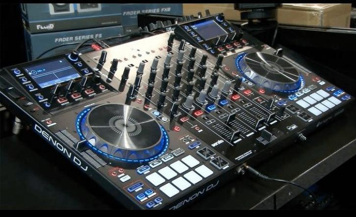 Te koop Deneon DJ controller MCX 8000, Muziek en Instrumenten, Dj-sets en Draaitafels, Zo goed als nieuw, Dj-set, Denon, Ophalen