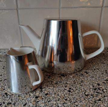 Melitta thermo theepot(750 ml)en melk kannetje ,jaren 60 beschikbaar voor biedingen