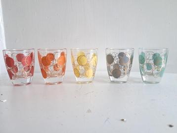 Vintage hot glaasjes Set met Kleurrijk Design beschikbaar voor biedingen