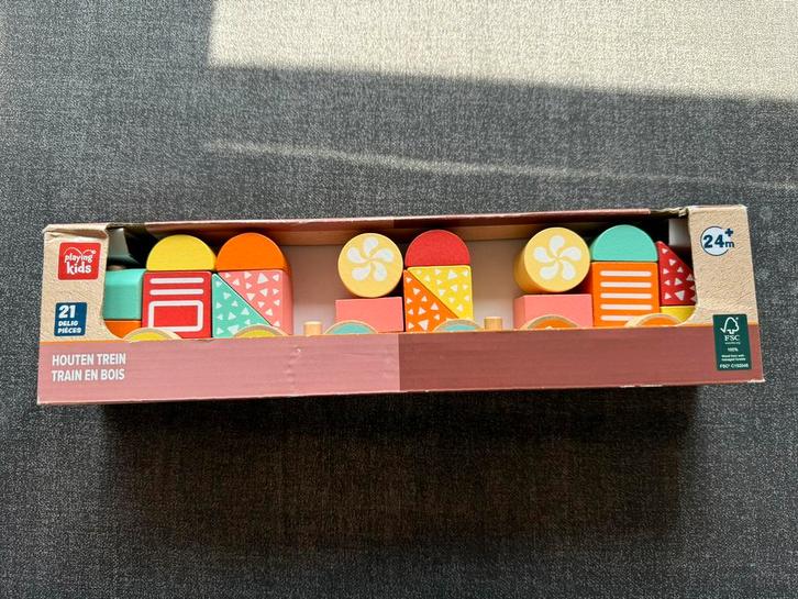 Te koop: NIEUW! Houten blokken trein Playing Kids, Kinderen en Baby's, Speelgoed | Houten speelgoed, Nieuw, Ophalen of Verzenden
