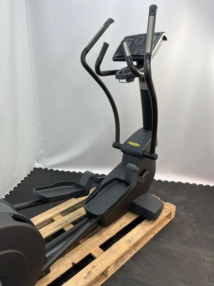 OPRUIMING! Technogym Excite Synchro 1000 SP, Sport en Fitness, Fitnessapparatuur, Gebruikt, Crosstrainer, Ophalen of Verzenden