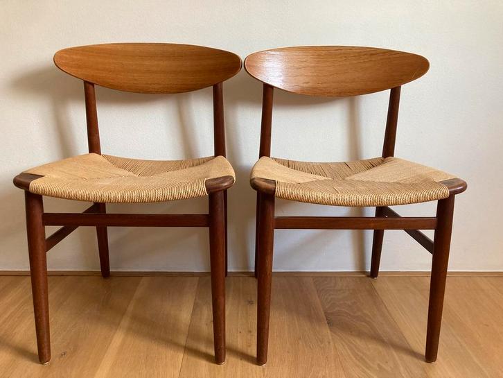 2 x Larsen & Bender Madsen Naestved Møbelfabrik Denmark 1960, Huis en Inrichting, Stoelen, Zo goed als nieuw, Twee, Hout, Overige materialen
