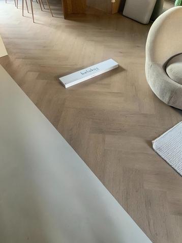 Belakos visgraat PVC - 16.5 m2 beschikbaar voor biedingen