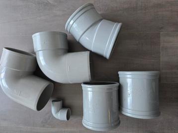 PVC hulpstukken , doorsnee 110 cm beschikbaar voor biedingen