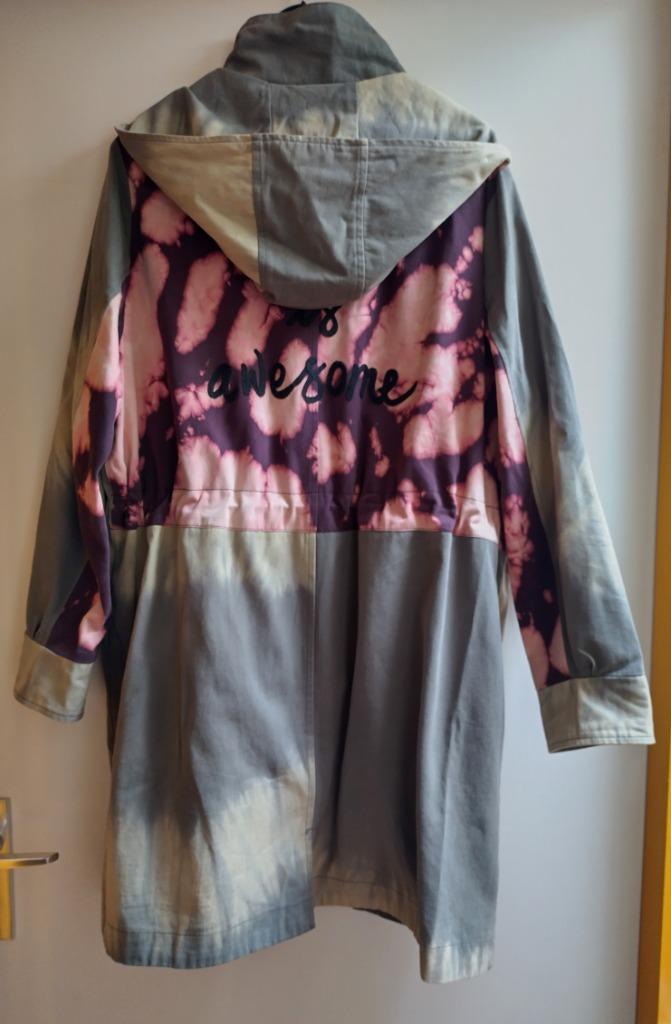 Desigual tie dye batik parka jas groen maat L, Kleding | Dames, Jassen | Zomer, Zo goed als nieuw, Maat 42/44 (L), Groen, Ophalen of Verzenden