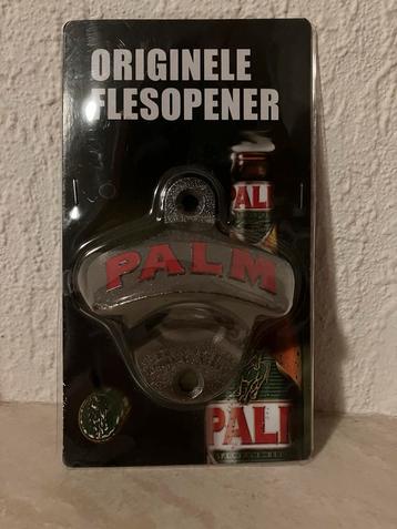 Originele flesopener voor aan de muur van Palm beschikbaar voor biedingen