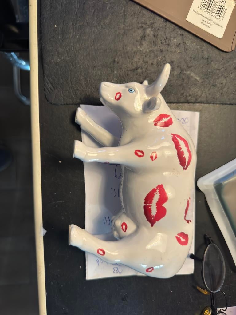 Koe beeldje uit cow parade collectie, Verzamelen, Ophalen of Verzenden, Nieuw, Dier