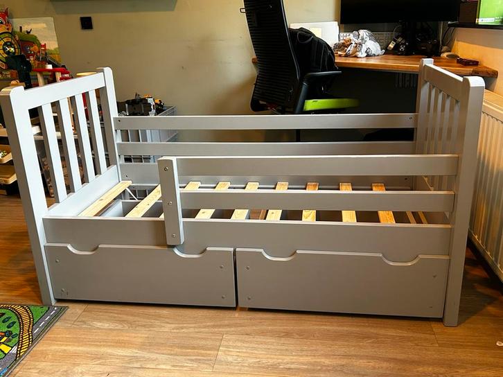 Rockwood Peuterbed - Grijs, Kinderen en Baby's, Kinderkamer | Bedden, Zo goed als nieuw, Minder dan 140 cm, 70 tot 85 cm, Lattenbodem