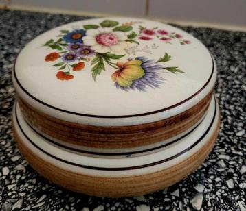 De Drietand b.v.Gouda sieradendoosje beschikbaar voor biedingen