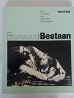 Bezwaard bestaan. Marie bot., Boeken, Ophalen of Verzenden, Zo goed als nieuw