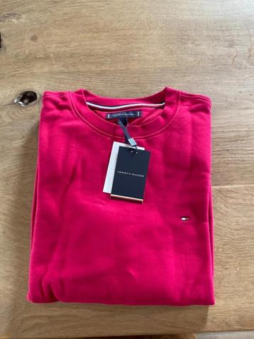Tommy Hilfiger pullover maat L cherry red trui sale gratis v beschikbaar voor biedingen