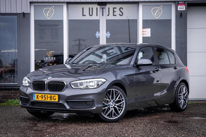 BMW 1-serie 118i AUT8 High-Executive I Leder I Trekhaak I St, Auto's, BMW, Bedrijf, Te koop, 1-Serie, ABS, Airbags, Airconditioning