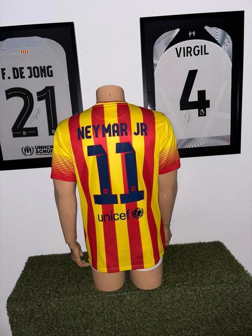 Barcelona uitshirt 2013-2014 Neymar Jr, Sport en Fitness, Voetbal, Zo goed als nieuw, Shirt, Maat M, Ophalen of Verzenden