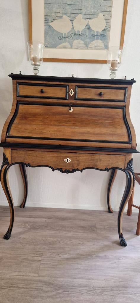 Kleine Willem III secretaire Hollands ca. 1870 in noten, Huis en Inrichting, Kasten | Secretaires, Gebruikt, Ophalen