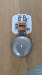 Vintage DDR Deurbel - Bedraad, Huis en Inrichting, Deurbellen, Ophalen of Verzenden, Gebruikt, Bedraad