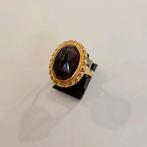 Vintage 14 karaats gouden ring bezet met Granaat geelgoud, Ophalen of Verzenden, Zo goed als nieuw, 17 tot 18, Dame