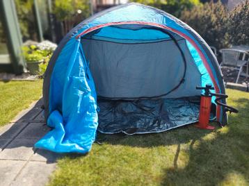 2 persoons tent. Als nieuw! Opblaasbaar, simpel opzegbaar!! beschikbaar voor biedingen