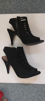 Schoenen, Ophalen, Zo goed als nieuw, Zwart