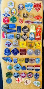 60 verschillende speldjes van goese bedrijven clubs etc etc, Verzamelen, Speldjes, Pins en Buttons, Ophalen of Verzenden, Gebruikt