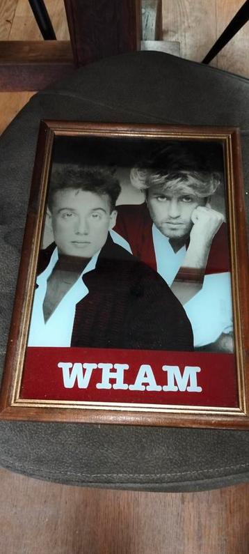 Spiegel foto van WHAM beschikbaar voor biedingen