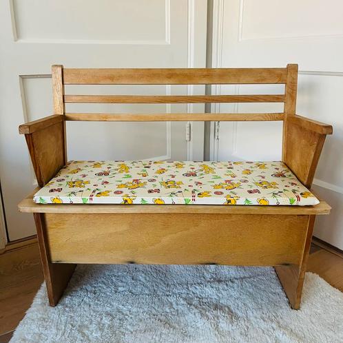 Vintage klepbankje opbergbankje peuterbank speelgoedbankje, Kinderen en Baby's, Kinderkamer | Overige Meubels, Gebruikt, Overige typen