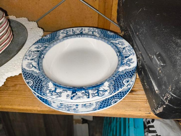 Vintage Borden Set - Blauw Wit Decor, Huis en Inrichting, Keuken | Servies, Gebruikt, Bord(en), Overige stijlen, Aardewerk, Ophalen of Verzenden