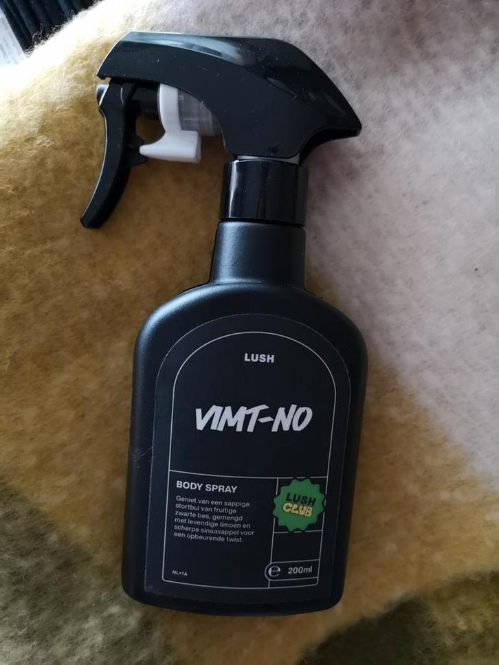 Lush Vimt-no body spray, Sieraden, Tassen en Uiterlijk, Uiterlijk | Parfum, Zo goed als nieuw, Ophalen of Verzenden