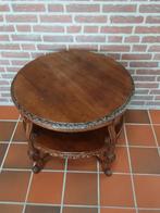 MOET WEG Antieke ronde tafel met sierlijke rand, Ophalen