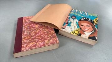 1976, 1 jaar 2 verzamelalbums van Tina met diverse strips  beschikbaar voor biedingen