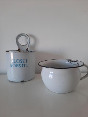 Antiek Emaille Set: Closetborstel & Po beschikbaar voor biedingen