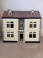 XL groot vintage/retro houten poppenhuis, 3 Sylvanian famili, Verzamelen, Poppenhuizen en Toebehoren, Ophalen, Zo goed als nieuw