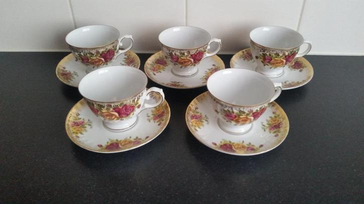 Vier vintage high tea Winterling kop en schotels, Verzamelen, Porselein, Kristal en Bestek, Zo goed als nieuw, Kop en/of schotel