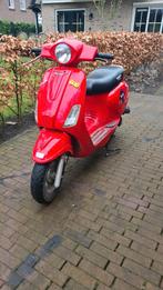 Mooie scooter (evt. ruilen), Fietsen en Brommers, Ophalen, Gebruikt, Benzine, Overige merken