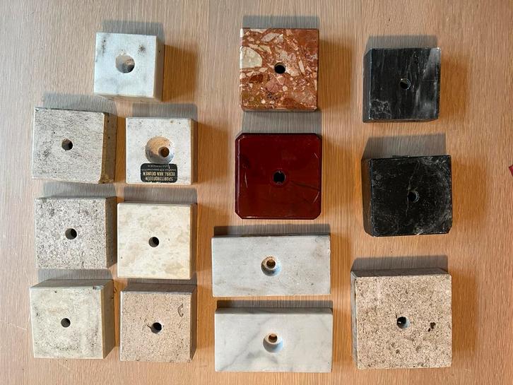 Kleine marmeren Sokkels / zuilen trofeeën beelden, Huis en Inrichting, Woonaccessoires | Zuilen en Pilaren, Gebruikt, Ophalen of Verzenden