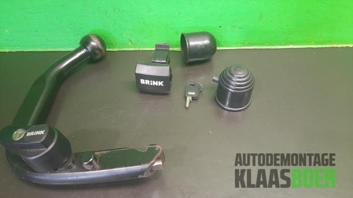 Trekhaak van een Volkswagen Polo, Auto-onderdelen, Ophanging en Onderstel, Volkswagen, Gebruikt, 6 maanden garantie, 12 maanden garantie