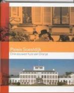PALEIS SOESTDIJK Drie eeuwen huis van Oranje. Hardcover pil, Boeken, Ophalen of Verzenden, Zo goed als nieuw