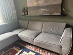 Ruime grijze hoekbank van DFS - Rookvrij & huisdiervrij, Huis en Inrichting, 250 tot 300 cm, Hoekbank, 75 tot 100 cm, Ophalen of Verzenden