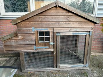 Voldux Kippenhok met ren beschikbaar voor biedingen