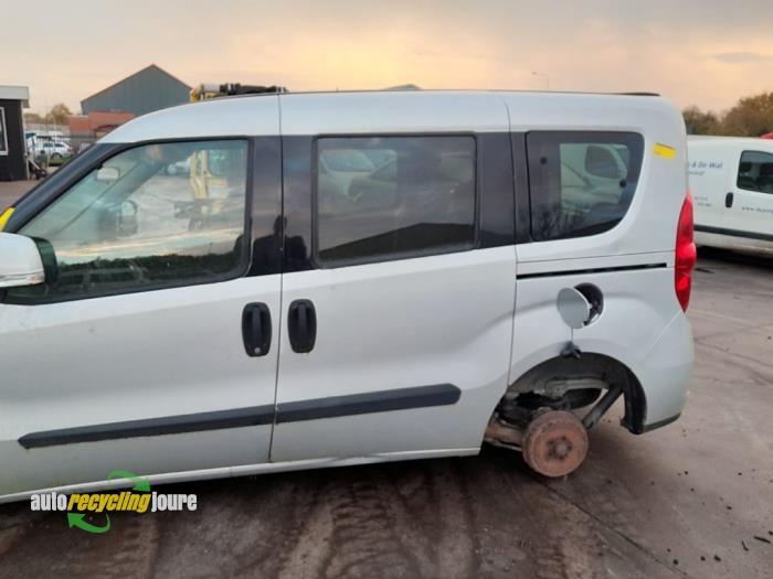 Laaddeur Bus Zijkant van een Opel Combo (20U), Auto-onderdelen, Carrosserie en Plaatwerk, Deur, Opel, Gebruikt, 3 maanden garantie