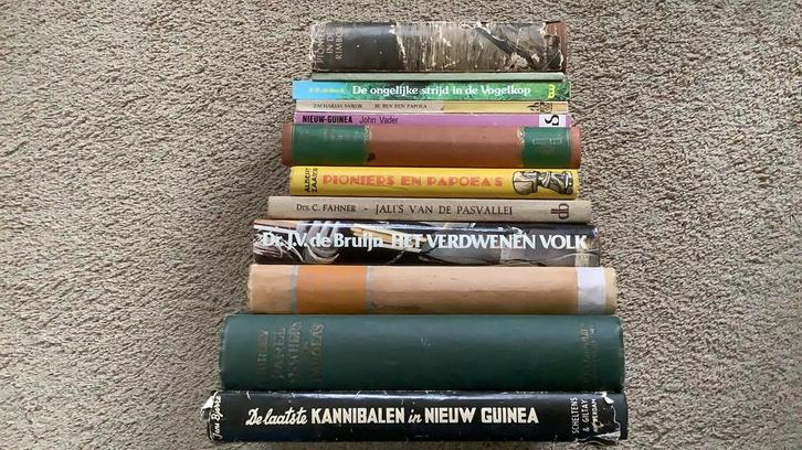 12 boeken over Nieuw-Guinea / Papoea’s:, Boeken, Geschiedenis | Wereld, Zo goed als nieuw, Azië, Ophalen of Verzenden
