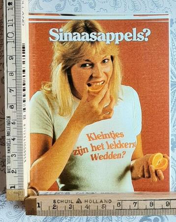 Vintage sexy dame sinaasappels? Kleintjes zijn het lekkerst  beschikbaar voor biedingen
