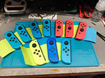Nintendo Switch Joy-Cons - Diverse Kleuren beschikbaar voor biedingen