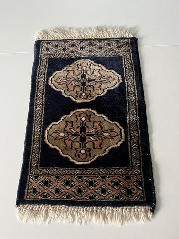 Perzisch Bouchara tapijt(tafelkleed) 50x28 cm nieuw conditie beschikbaar voor biedingen