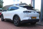 FORD Mustang Mach-E 75kWh | 10X op Voorraad | Camera | Vol-, Auto's, Ford, Automaat, Achterwielaandrijving, Gebruikt, Wit