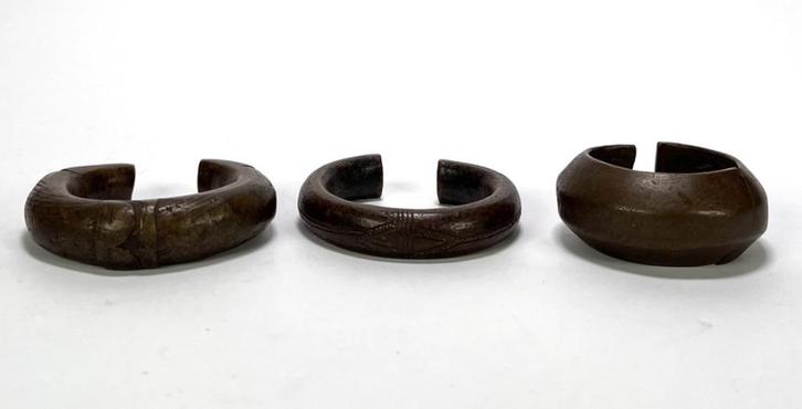 759. Bronzen armbanden, Afrika, ca. 1900, Sieraden, Tassen en Uiterlijk, Armbanden, Bruin, Ophalen of Verzenden