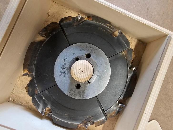 4 delige groevenfrees Merk Leitz, Doe-het-zelf en Verbouw, Gereedschap | Machine-onderdelen en Toebehoren, Gebruikt, Ophalen of Verzenden