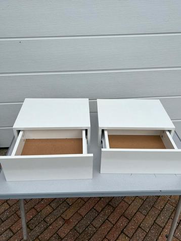 Zwevende Nachtkastjes 40x30x15cm wit - Nieuw!